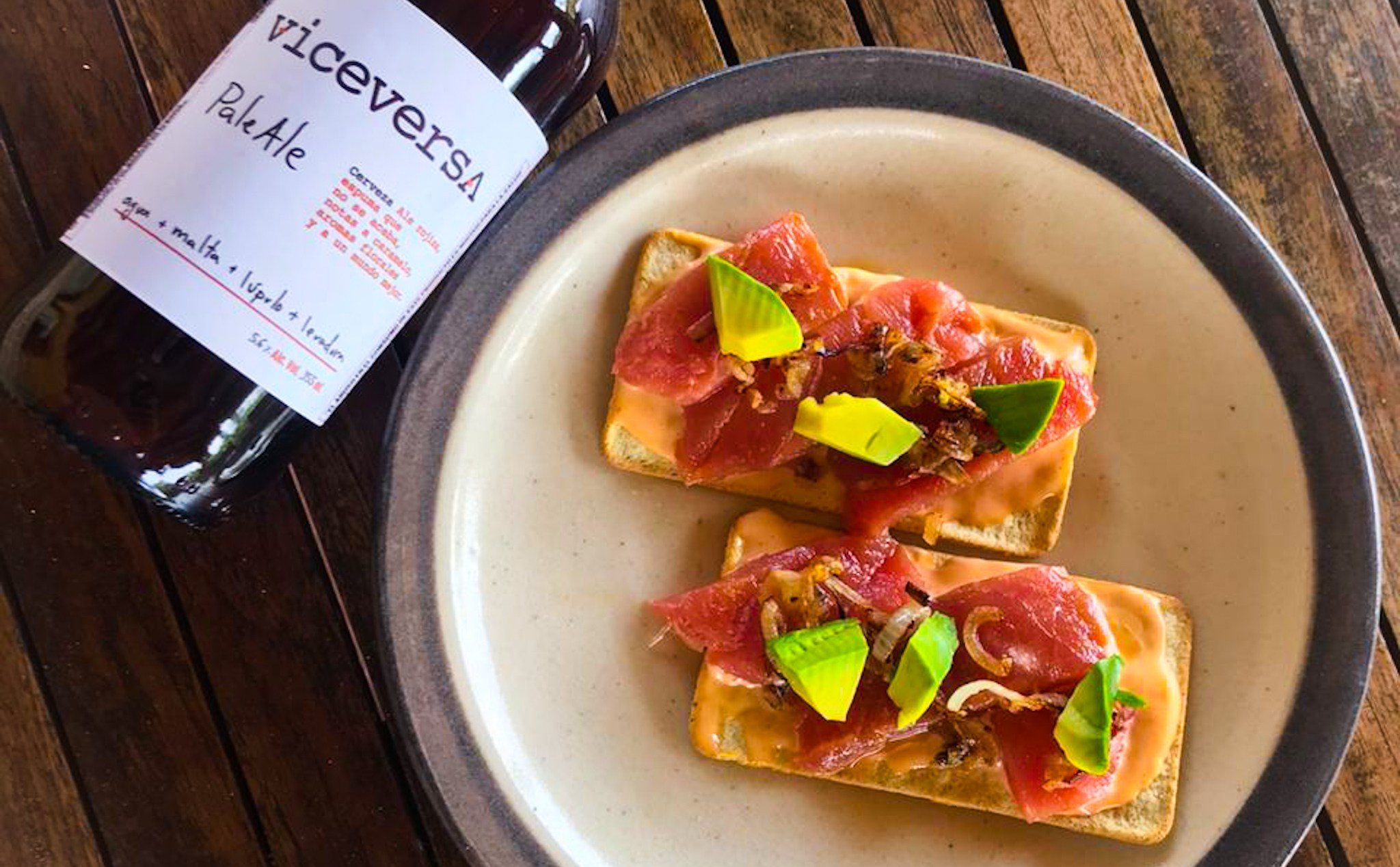 Tostadas de Sashimi de Atún - Cerveza Viceversa Pale Ale